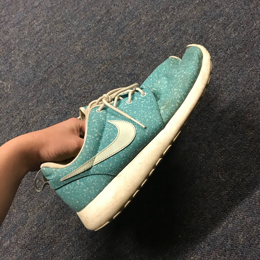 Nike Speckled Roshes
